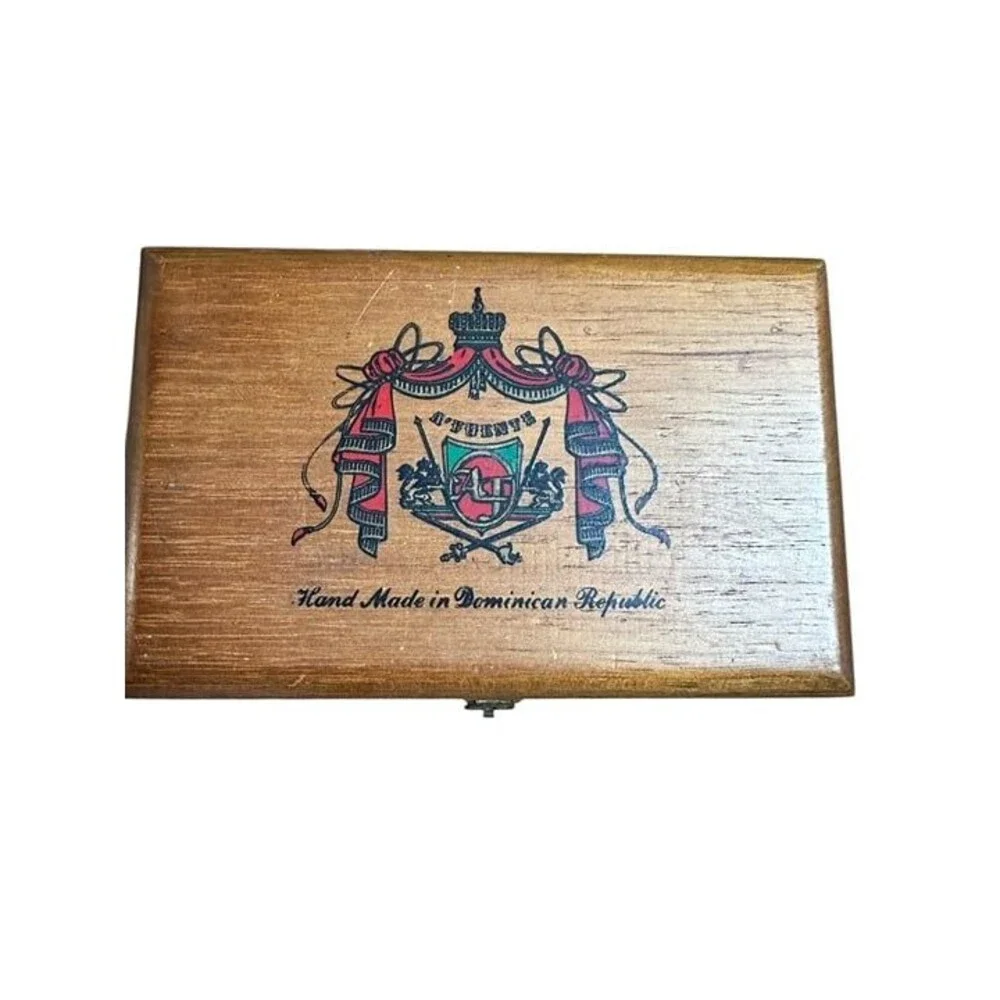 Vintage A-Fuente Flor Fina 8-5-8 Wooden Cigar Box Empty for 25 Cigars with Clasp - Picture 6 of 6